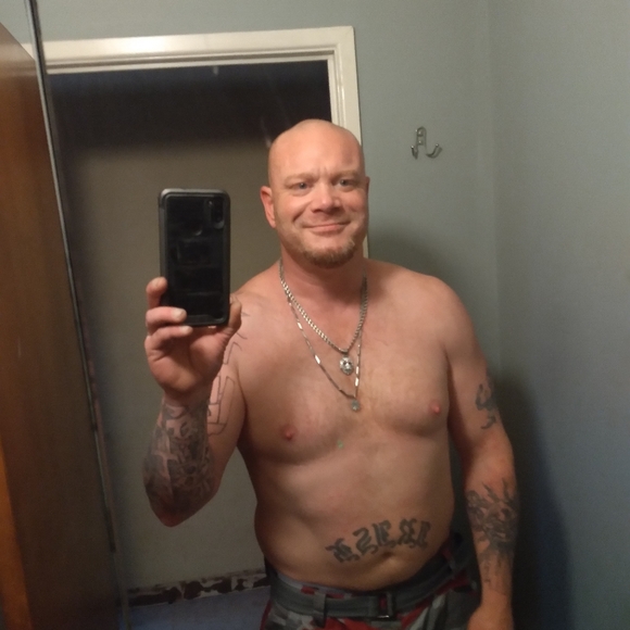 Meet your Posher, Shawn - Picture 1 of 2